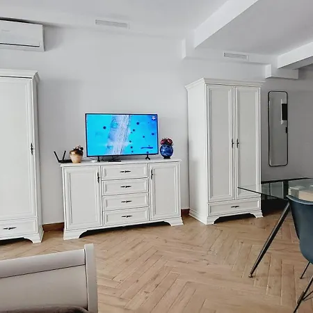 Nord Studio La 10 M De Plaja Langa Cluburi * Mamaia
