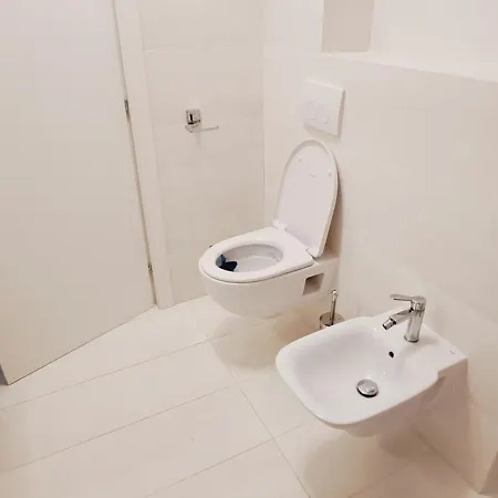 Apartment Nord Studio La 10 M De Plaja Langa Cluburi *